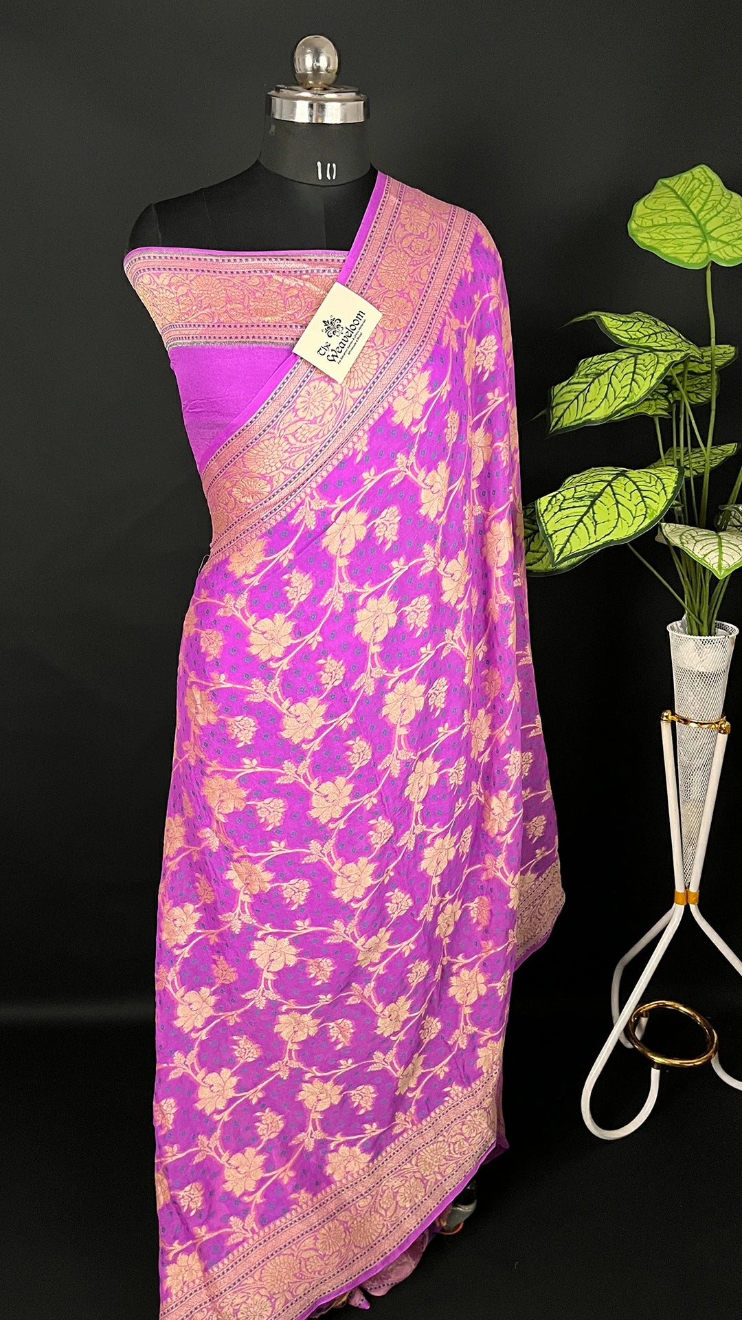 Lavender Pure Crepe Georgette Banarasi Saree with Meenakari Work – The Weaveloom
