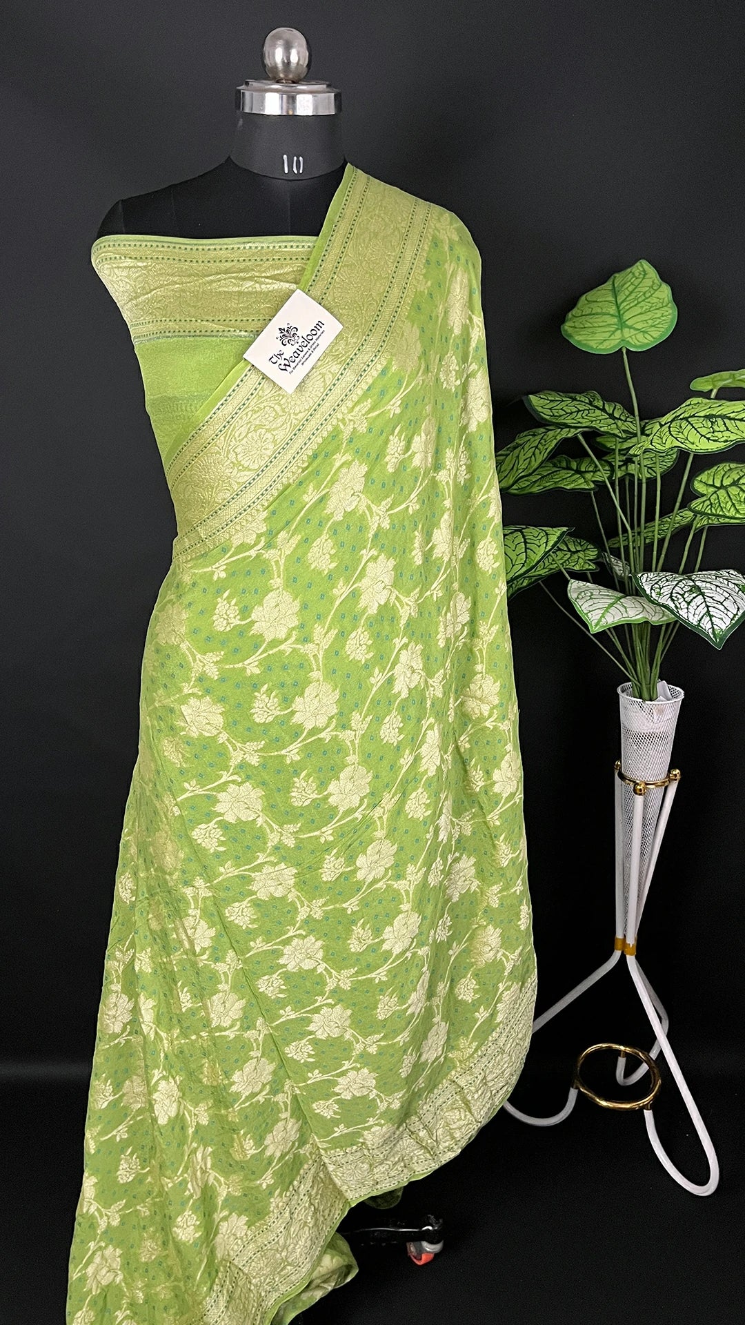 Pista Pure Crepe Georgette Banarasi Saree With Meenakari by The Weaveloom