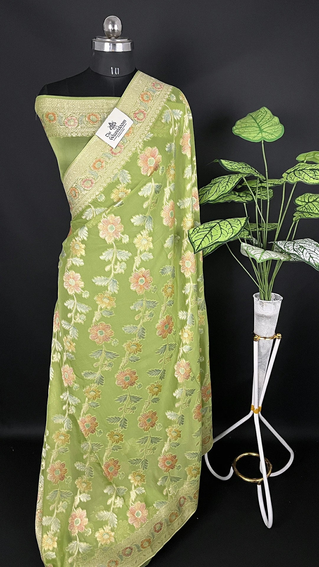 Pista Pure Viscose Georgette Saree with Floral Handbrush Work by The Weaveloom