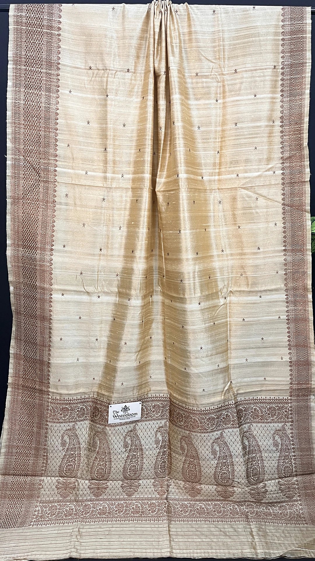 Beige Antique Zari Paisley Border Raw Silk Pure Handloom Banarasi Saree With Contrast Red Blouse by The Weaveloom