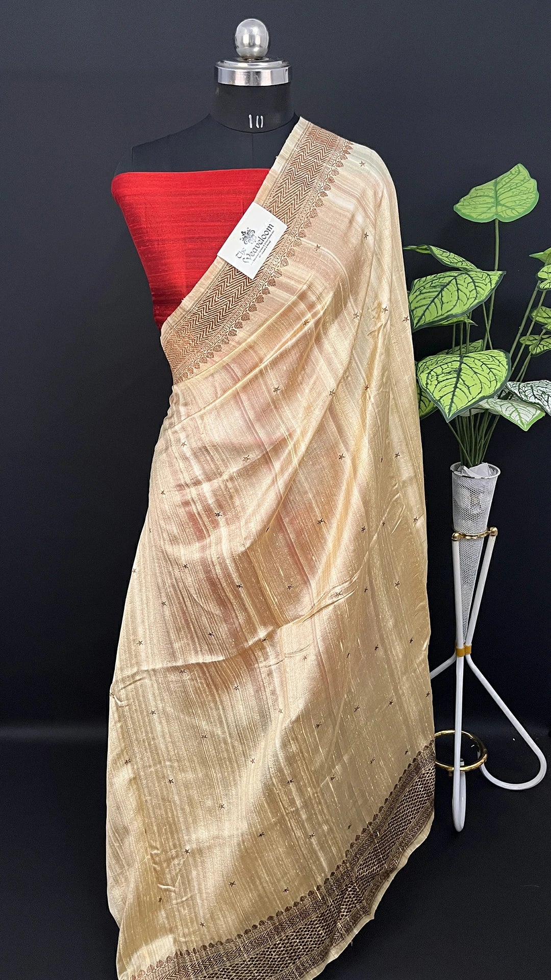 Beige Antique Zari Paisley Border Raw Silk Pure Handloom Banarasi Saree With Contrast Red Blouse by The Weaveloom