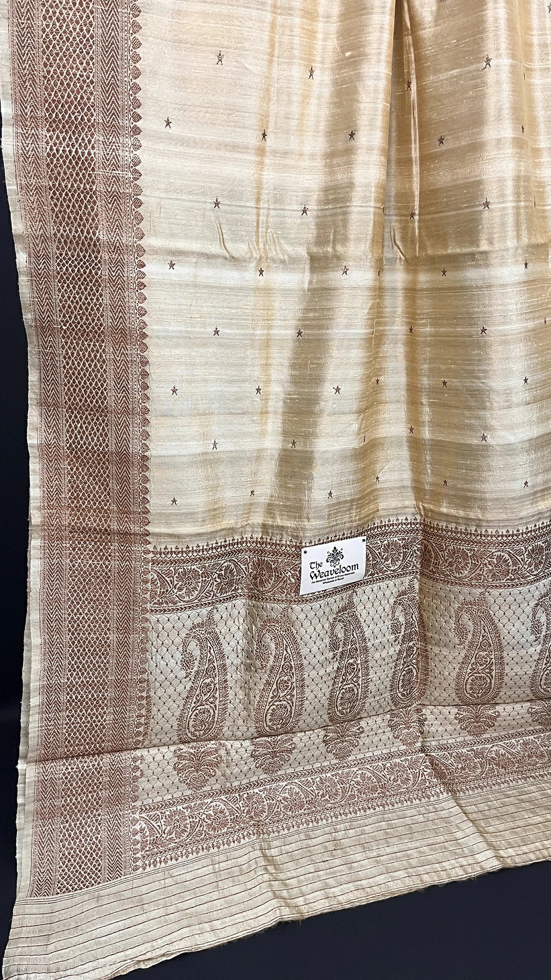Beige Antique Zari Paisley Border Raw Silk Pure Handloom Banarasi Saree With Contrast Red Blouse by The Weaveloom