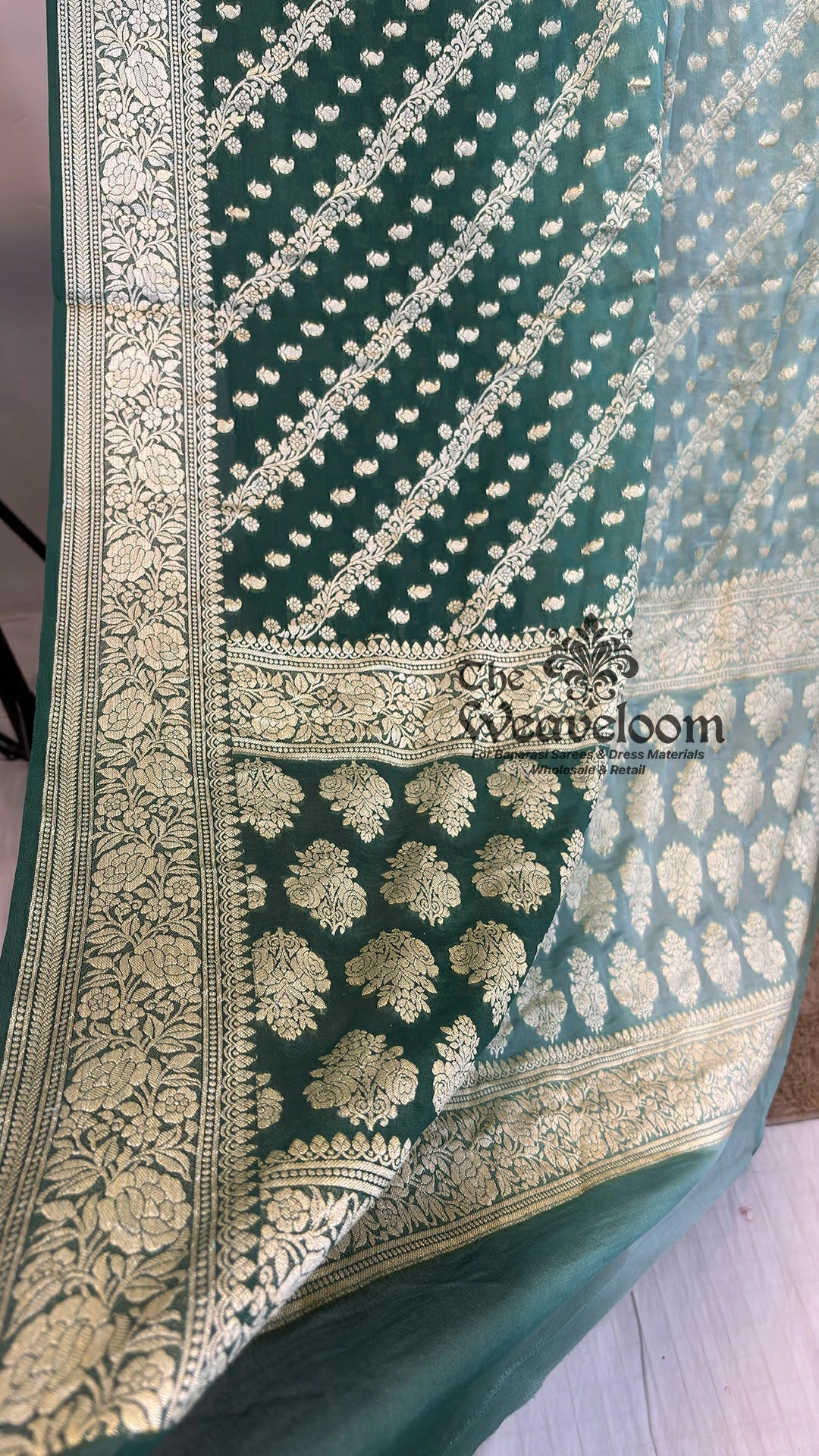 Bottle Green Ombre Floral Jaal Crepe Georgette Pure Banarasi Saree by The Weaveloom