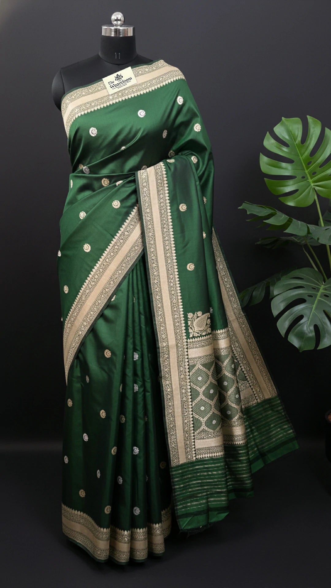 Bottle Green Pure Katan Silk Banarasi Saree Sona Rupa Zari Chand Tara Kadwa Weave The Weaveloom