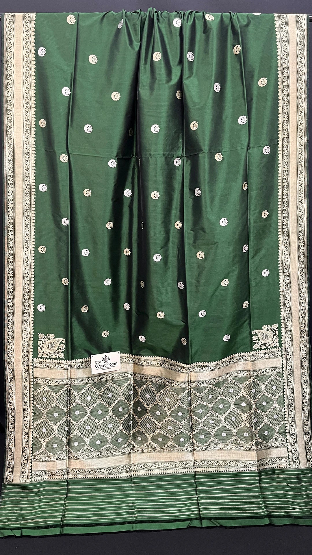 Bottle Green Pure Katan Silk Banarasi Saree Sona Rupa Zari Chand Tara Kadwa Weave The Weaveloom