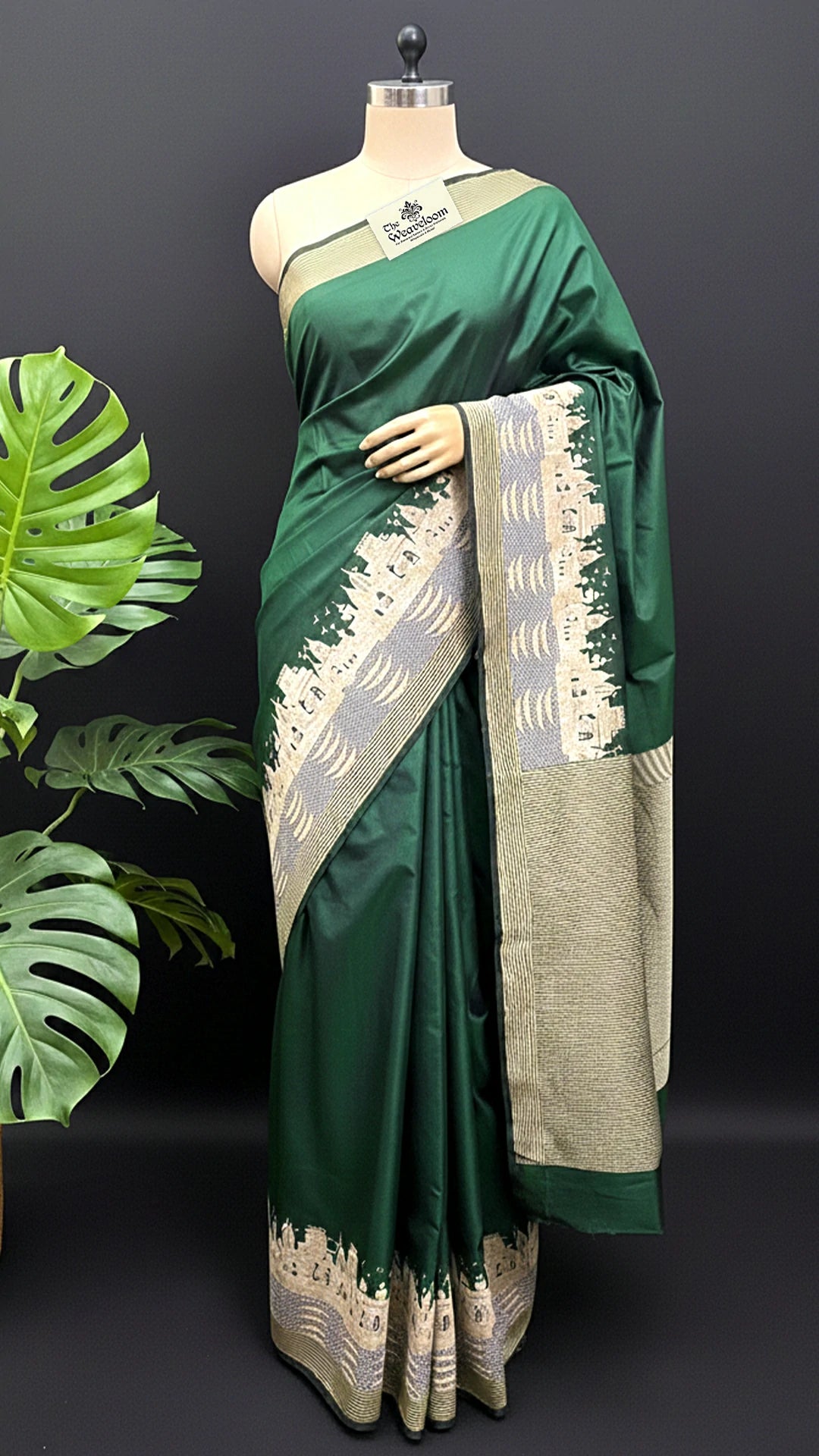 Bottle Green Pure Katan Silk Handloom Kashi Ghat Pattern Banarasi Saree by The Weaveloom