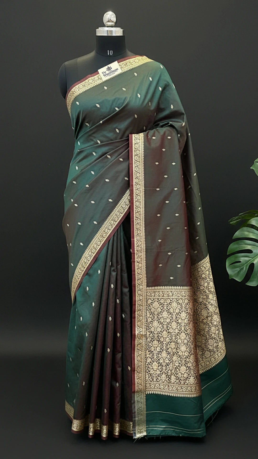 Coffee Green Dual Tone Pure Katan Silk Handloom Banarasi Saree with Floral Motifs by The Weaveloom