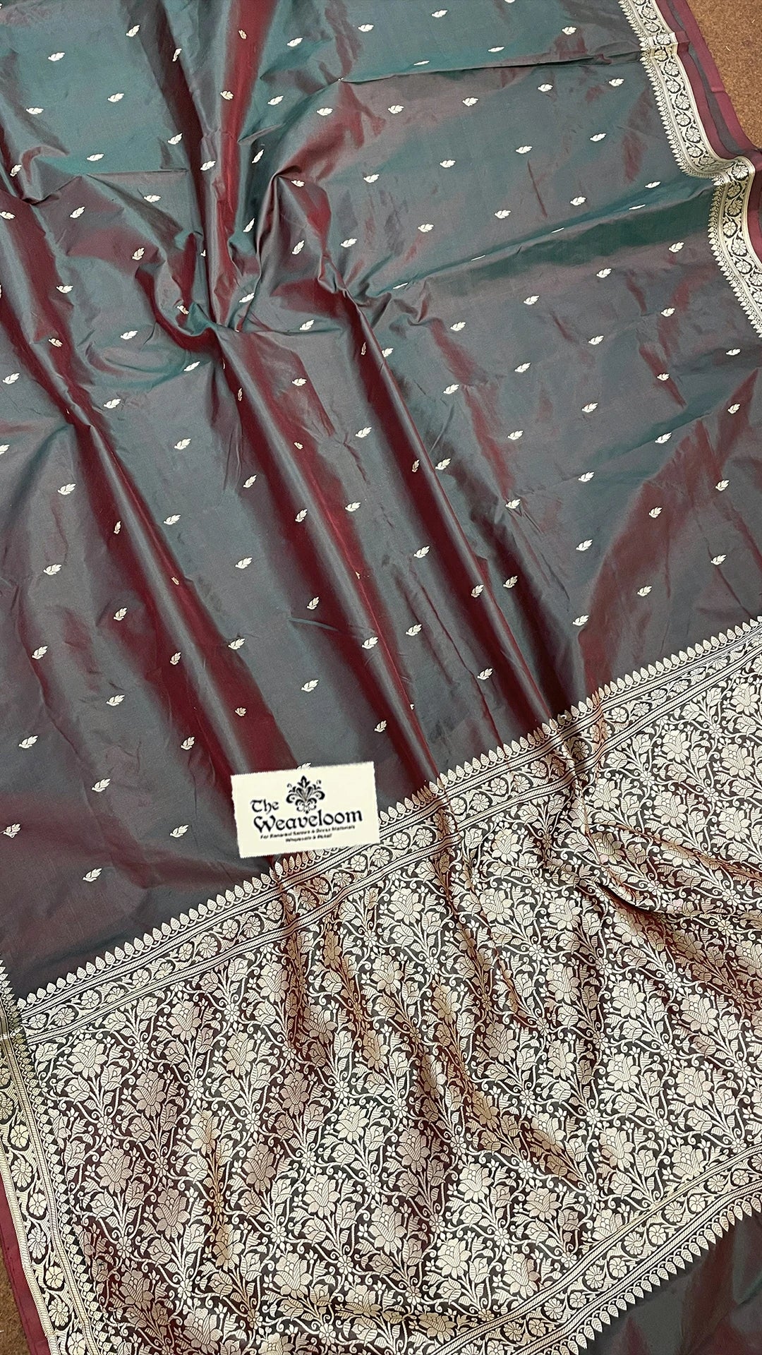 Coffee Green Dual Tone Pure Katan Silk Handloom Banarasi Saree with Floral Motifs by The Weaveloom