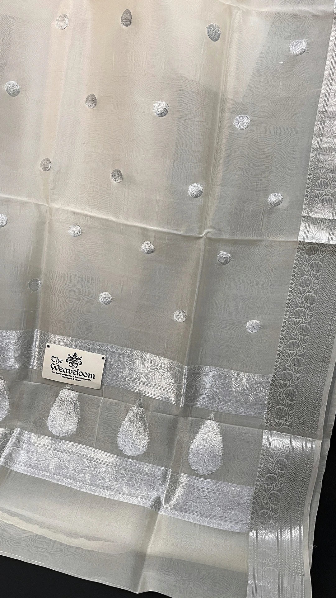 Cream Kora Silk Pure Handloom Banarasi Saree with Silver Buti and Elegant Border by The Weaveloom