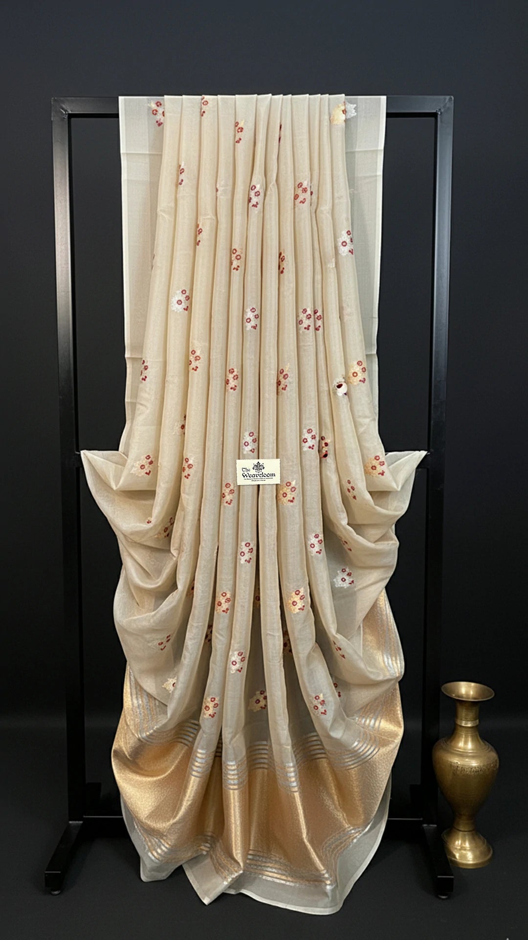 Cream Pure Kora Silk Handwoven Kadwa Weave Meenakari Banarasi Saree - The Weaveloom