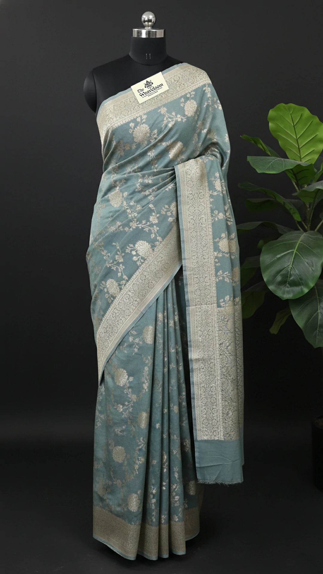 Dusty Green Pure Munga Silk Banarasi Saree with Elegant Floral Jaal Work by The Weaveloom