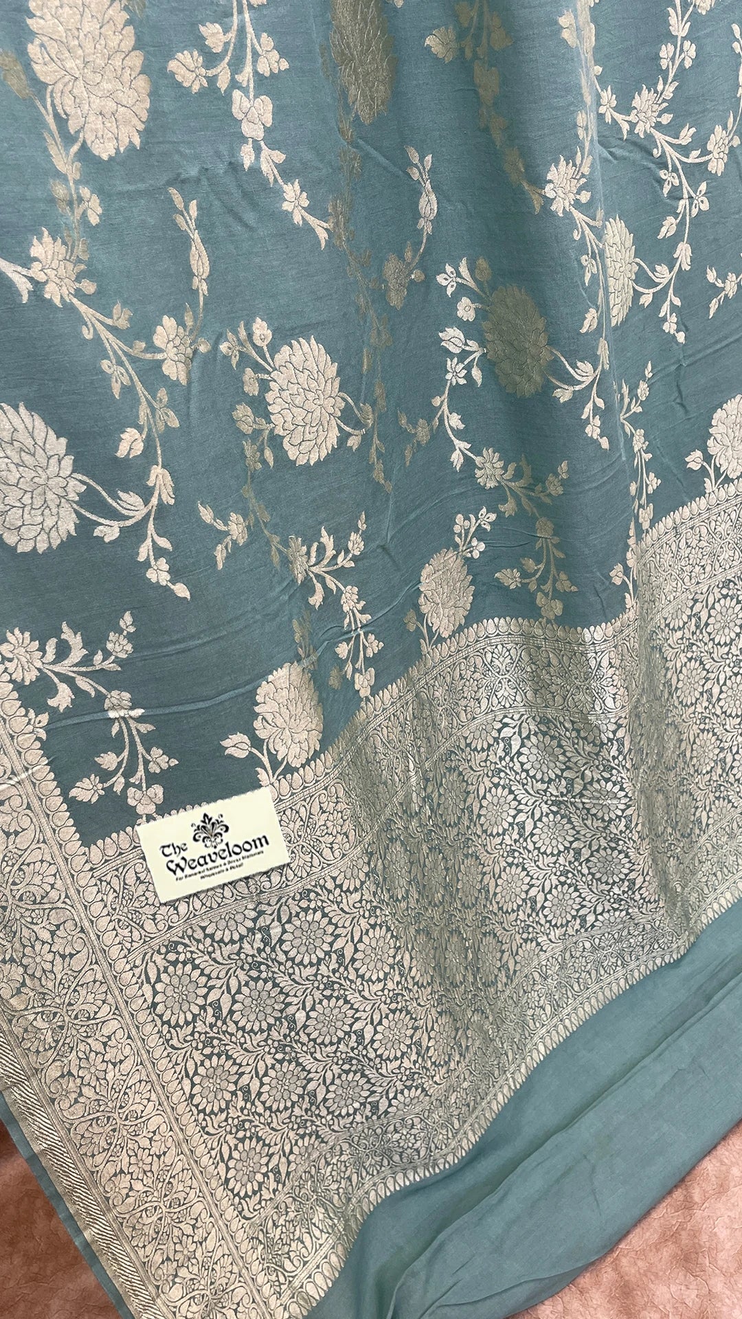 Dusty Green Pure Munga Silk Banarasi Saree with Elegant Floral Jaal Work by The Weaveloom
