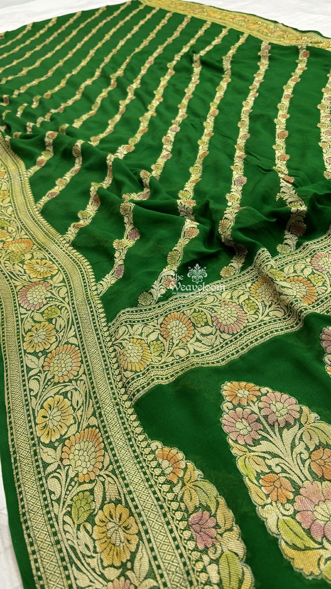 Green Diagonal Floral Stripe Handbrush Work Pure Crepe Georgette Pure Banarasi Saree by The Weaveloom