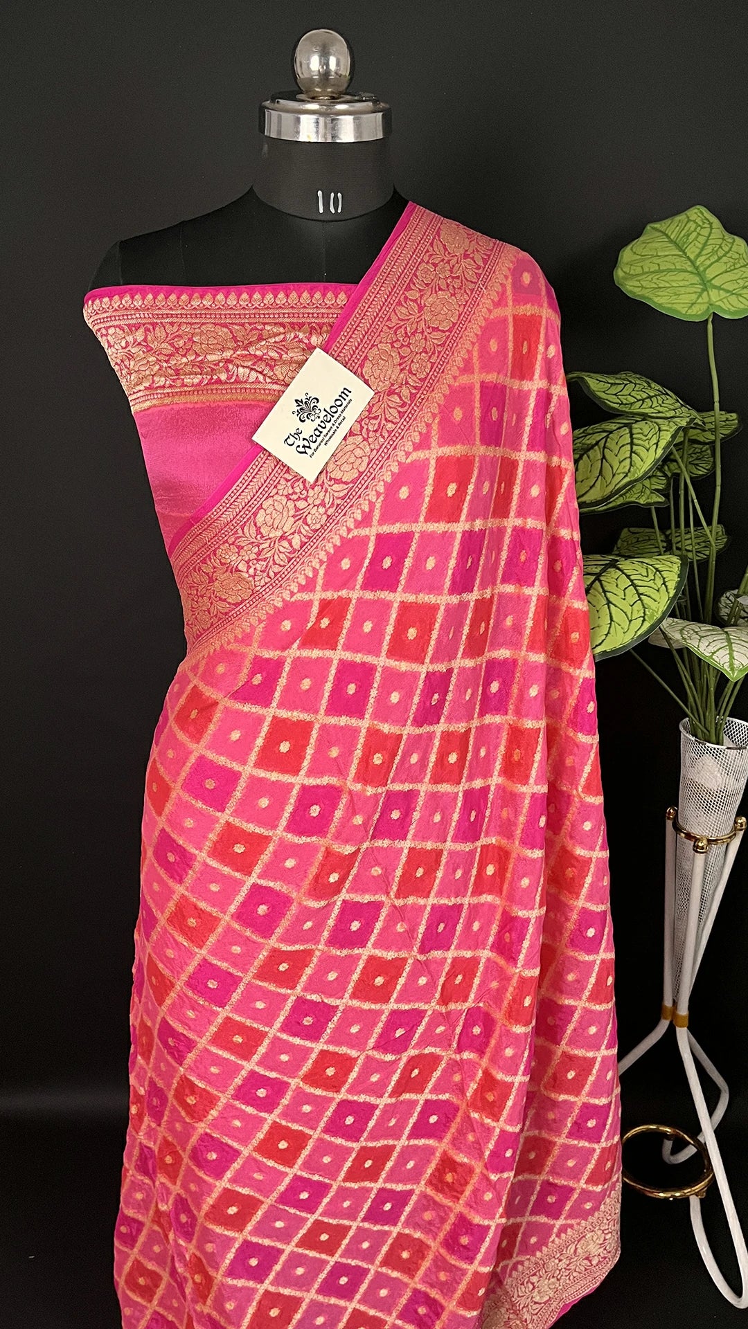 Hot Pink Crepe Georgette Pure Banarasi Saree Rangkat Multicolor - The Weaveloom