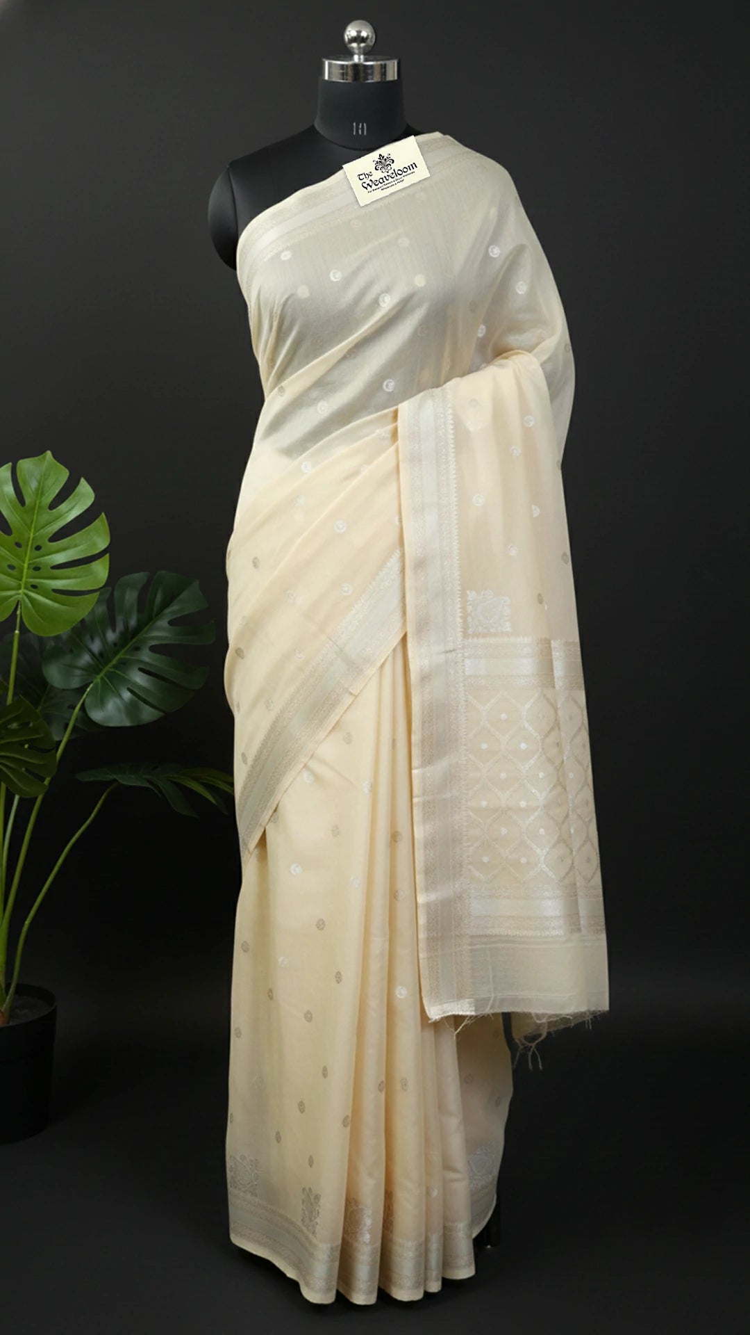 Ivory Pure Katan Silk Chand Tara Motifs Handloom Banarasi Saree with Rich Zari Border by The Weaveloom