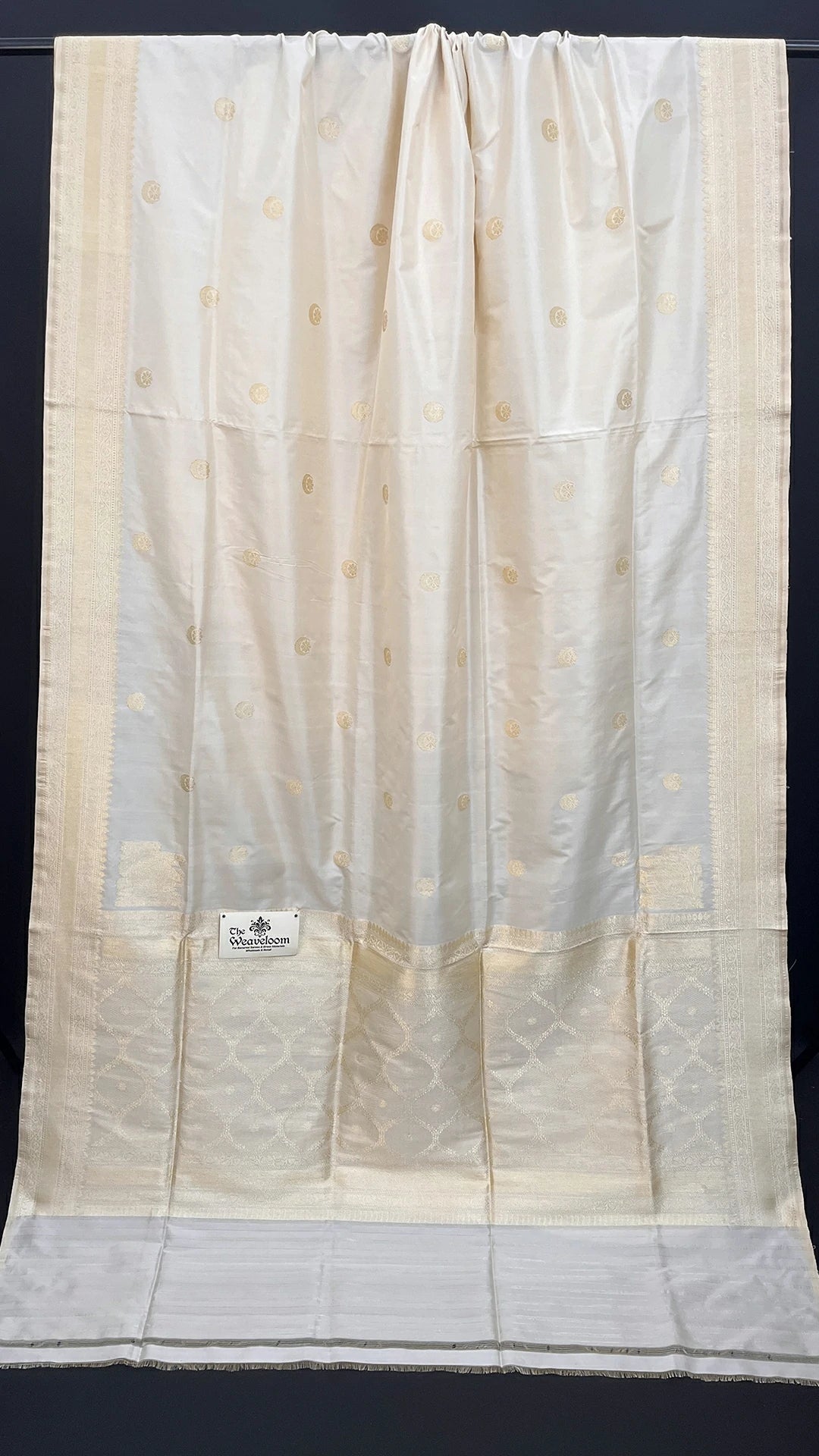 Ivory Pure Katan Silk Chand Tara Motifs Handloom Banarasi Saree with Rich Zari Border by The Weaveloom