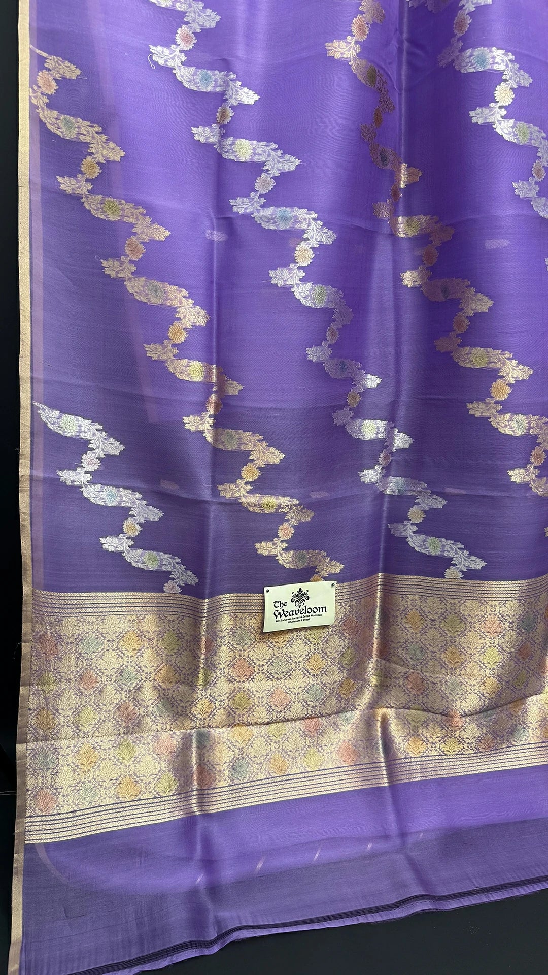 Lavender Zig-Zag Floral Pure Kora Silk Handloom Kadwa Banarasi Saree With Sona Rupa Zari The Weaveloom