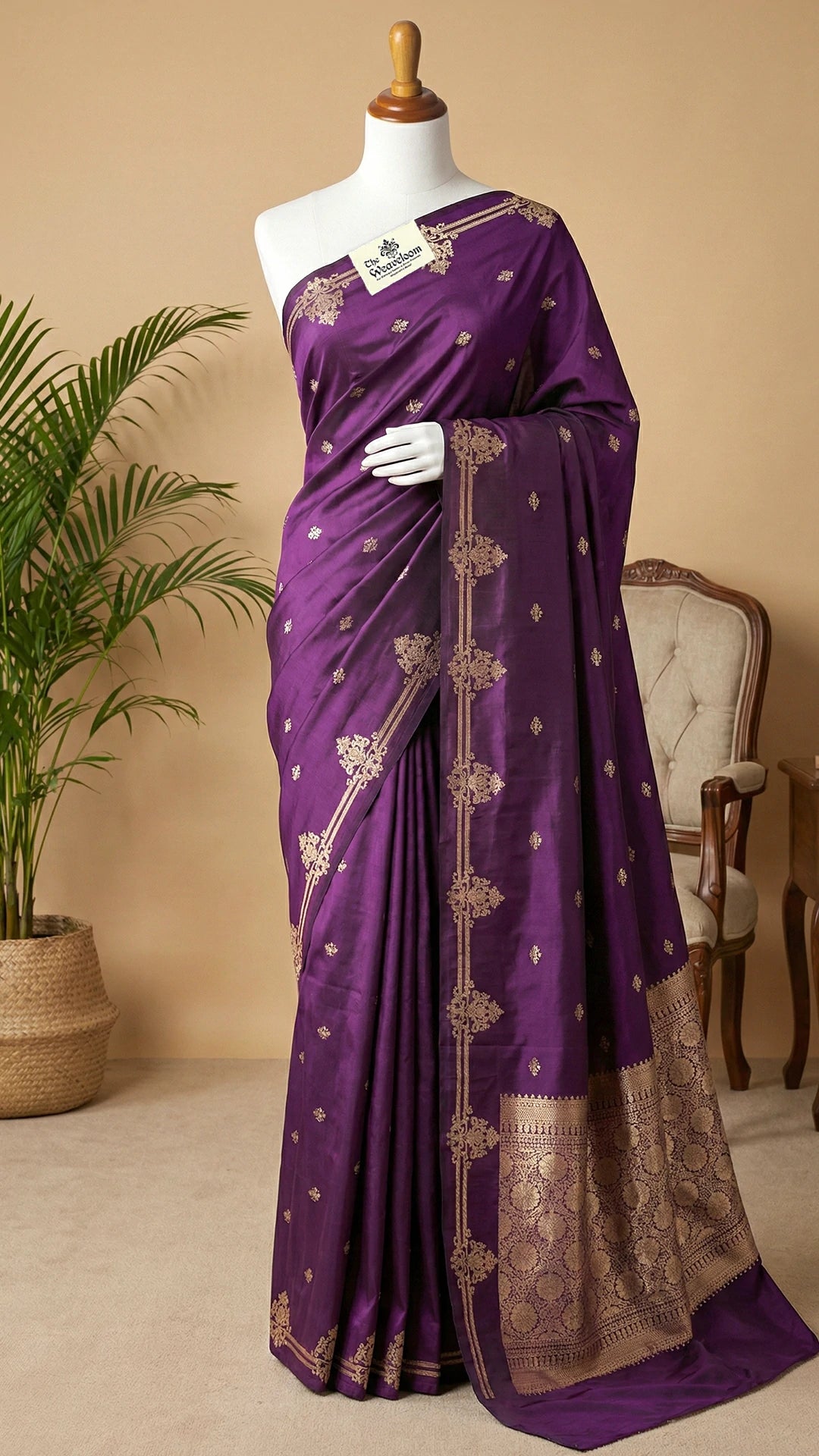 Magenta - Katan Silk Pure Banarasi Saree (Kadwa Weave) — Floral Buti & Broad Brocade Pallu