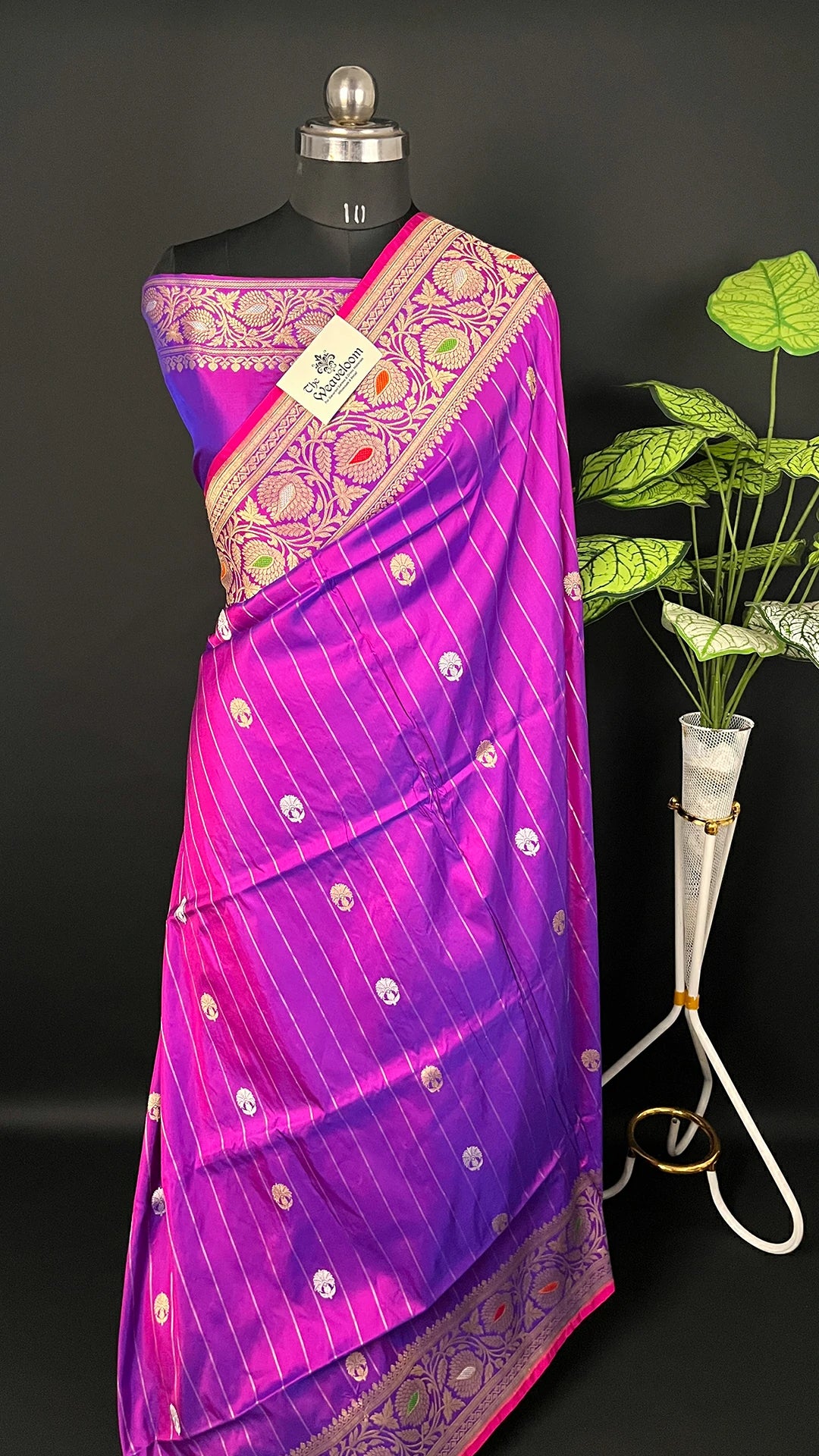 Magenta - Pure Katan Silk Meenakari Handloom Banarasi Saree Kadwa Weave by The Weaveloom