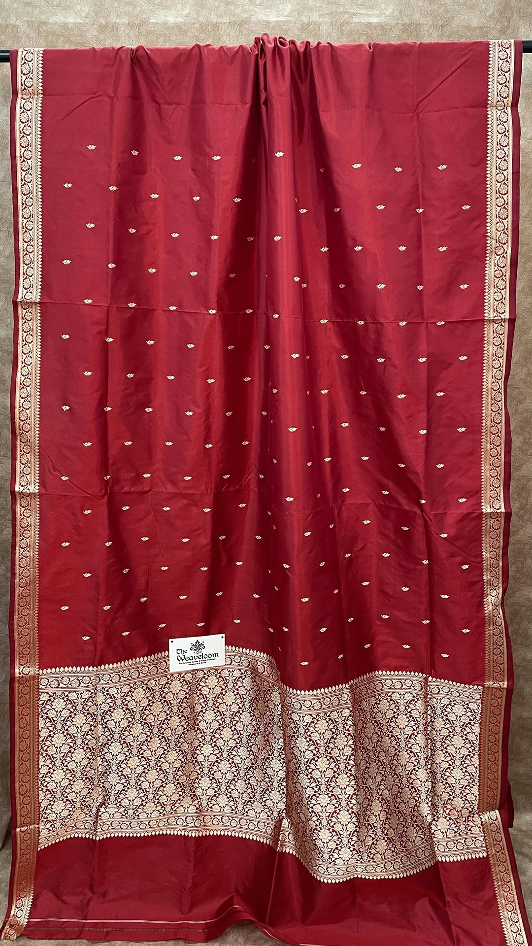 Maroon Katan Silk Pure Handloom Banarasi Saree with Gold Zari Booti by The Weaveloom