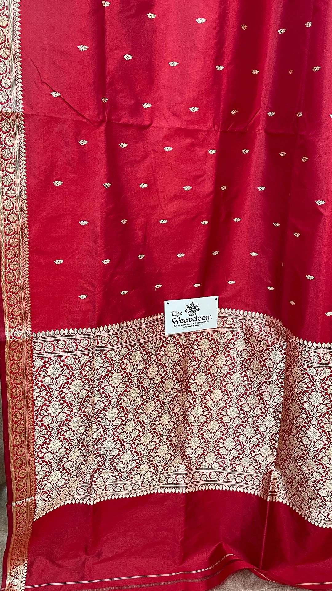 Maroon Katan Silk Pure Handloom Banarasi Saree with Gold Zari Booti by The Weaveloom