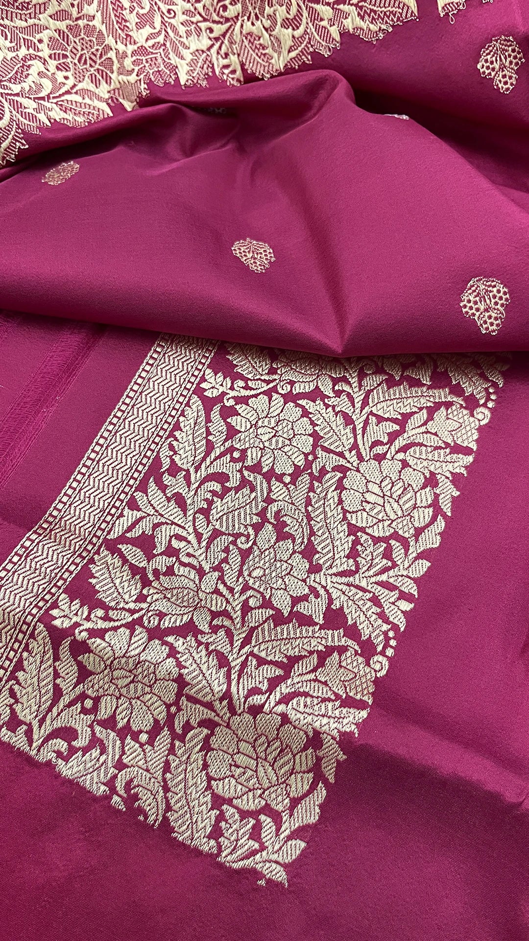 Maroon Pure Katan Silk Handloom Banarasi Saree with Gold Zari Border Floral Pallu by The Weaveloom