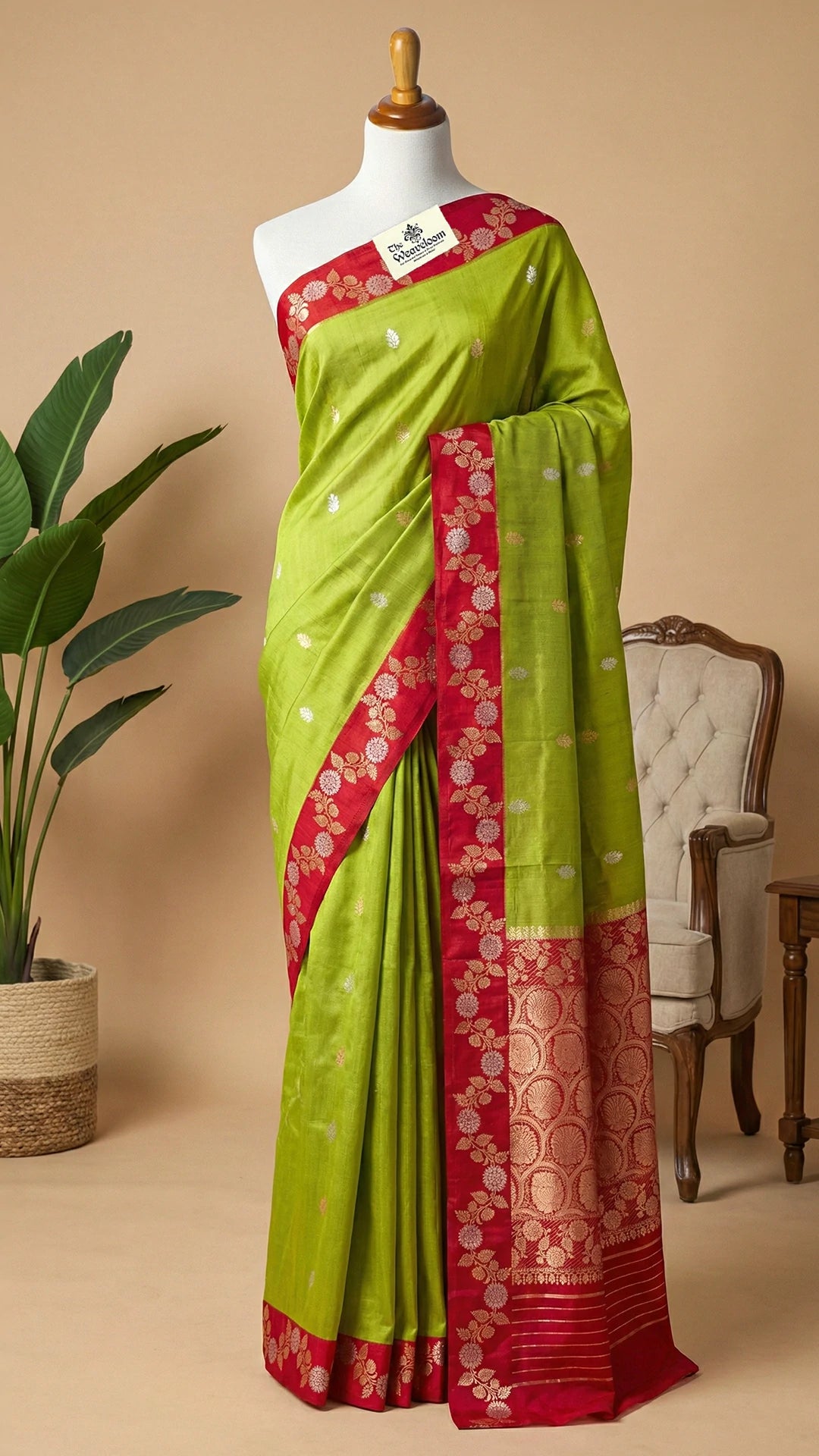 The Weaveloom Mehendi Green & Maroon Dual Tone Raw Mango Silk Pure Handloom Banarasi Saree with Sona Rupa Zari