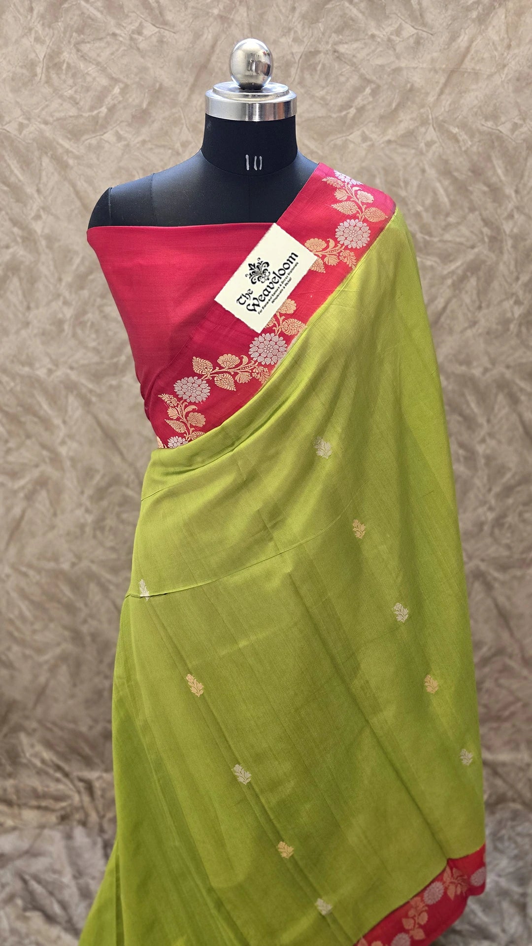 The Weaveloom Mehendi Green & Maroon Dual Tone Raw Mango Silk Pure Handloom Banarasi Saree with Sona Rupa Zari