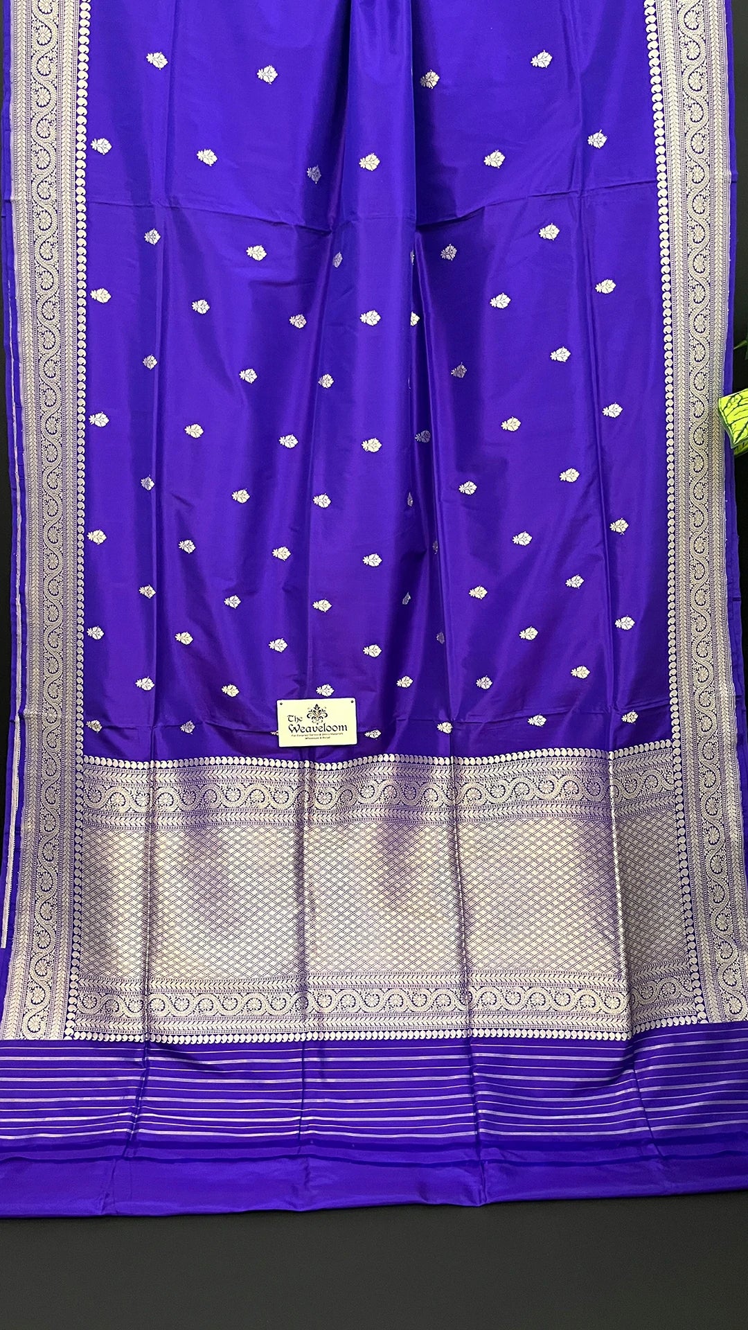 Navy Blue Pure Katan Silk Handloom Banarasi Saree Silver Zari Floral Butta Paisley Border - The Weaveloom