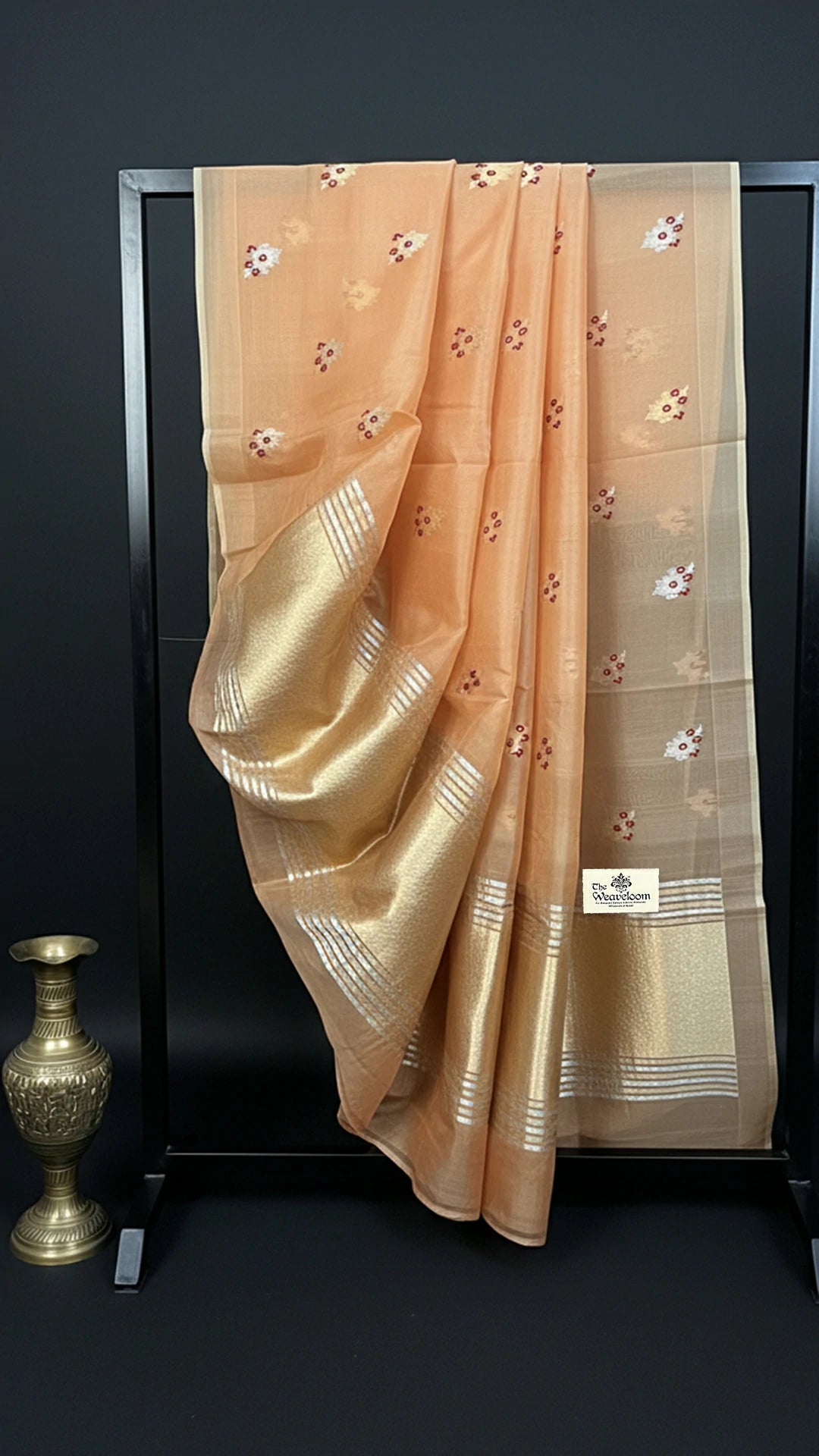 Peach Kora Silk Pure Banarasi Saree Meenakari Floral Buti Kadwa Zari Pallu Heavy Blouse Piece - The Weaveloom