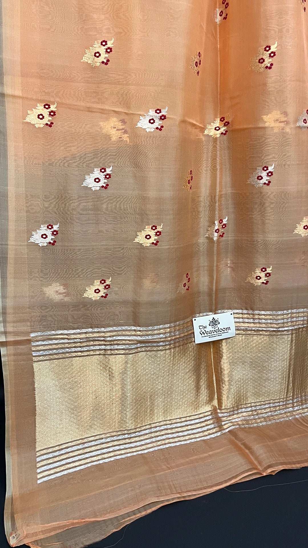 Peach Kora Silk Pure Banarasi Saree Meenakari Floral Buti Kadwa Zari Pallu Heavy Blouse Piece - The Weaveloom