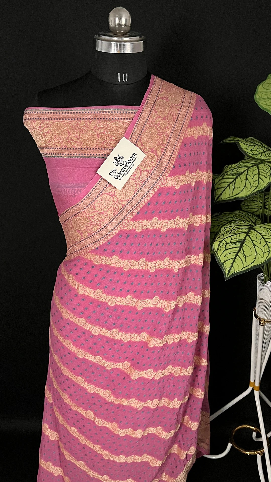 Pink Crepe Georgette Pure Banarasi Saree Meenakari Dots Zari Border - The Weaveloom