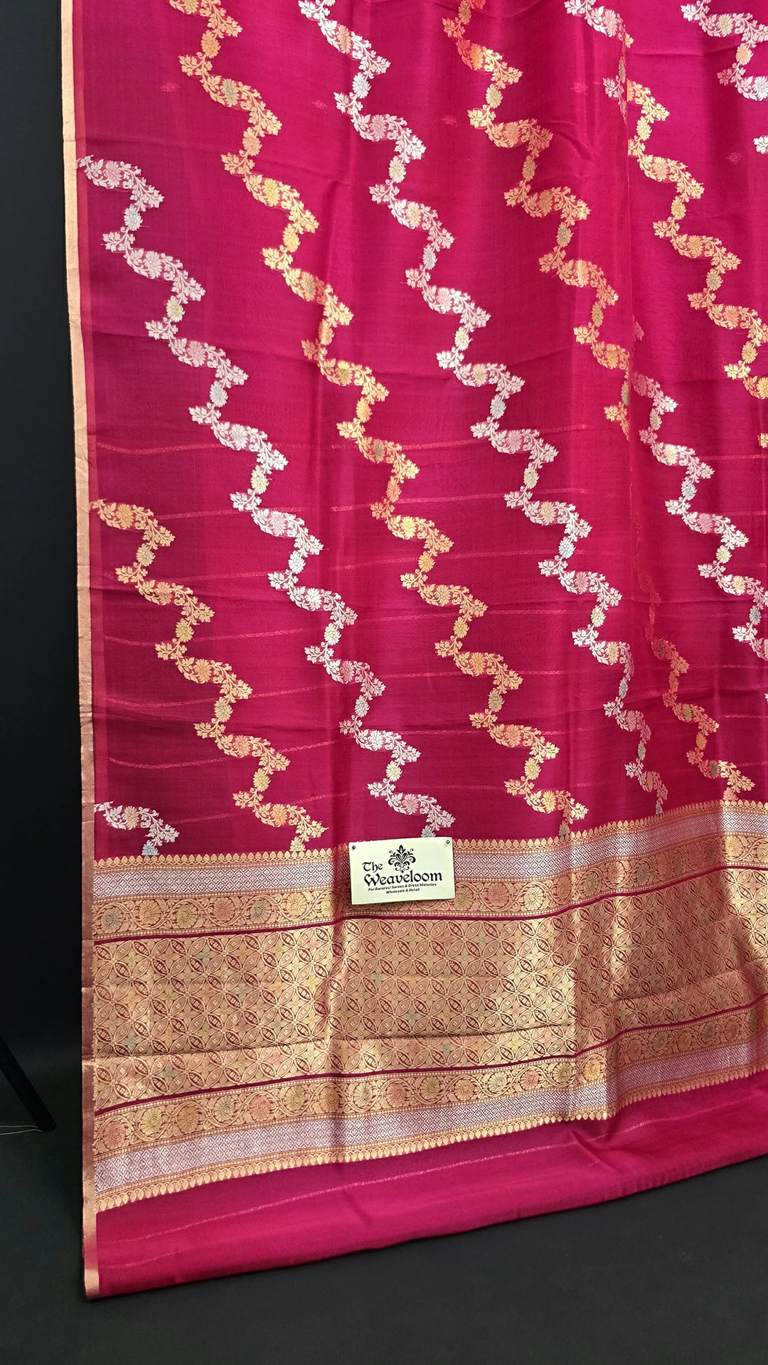 Pink Zigzag Floral Zari Kora Silk Pure Handloom Banarasi Saree The Weaveloom