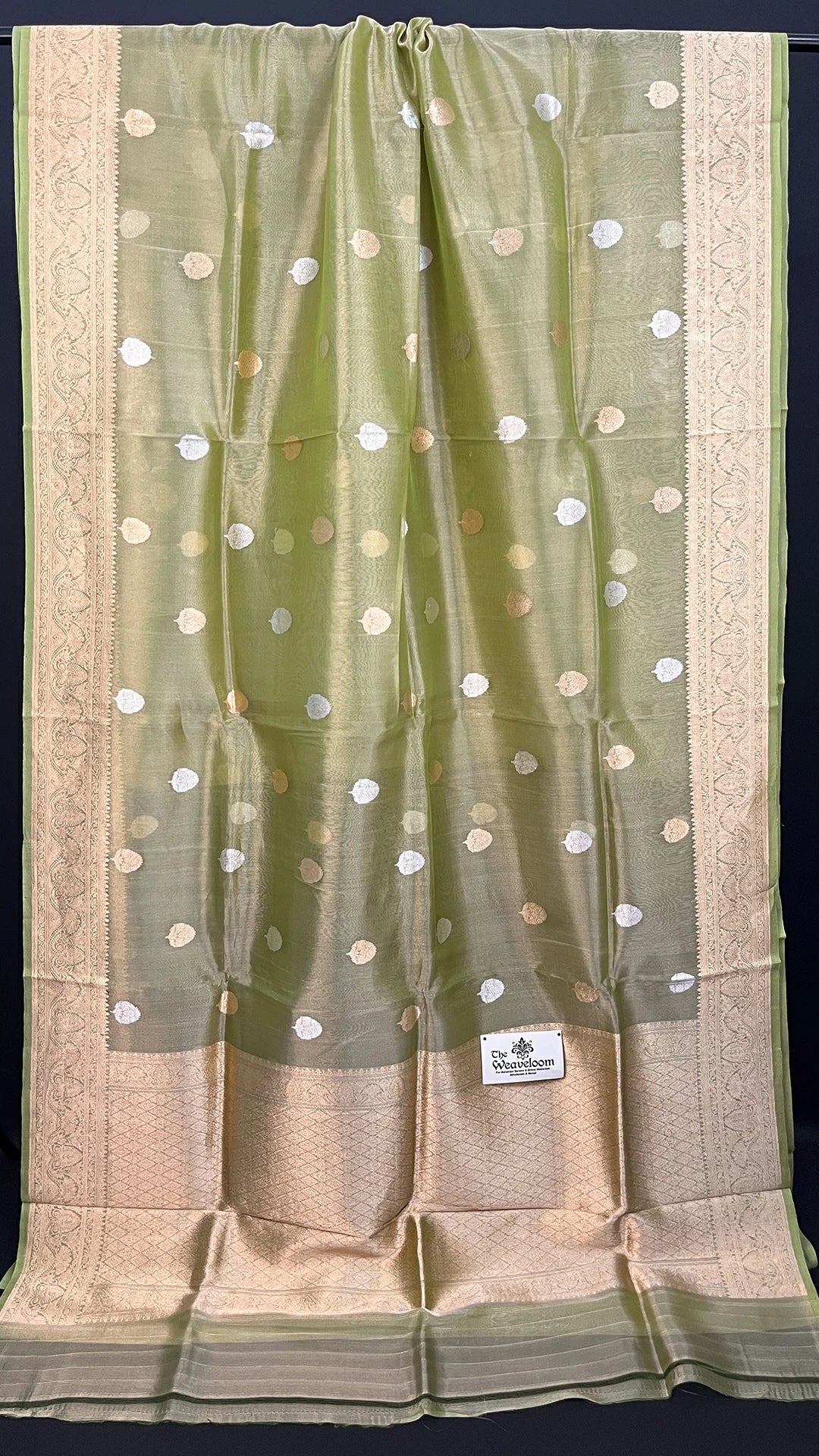 Pista Green Tissue Silk Kadwa Handloom Pure Banarasi Saree With Sona Rupa Zari Motifs – The Weaveloom
