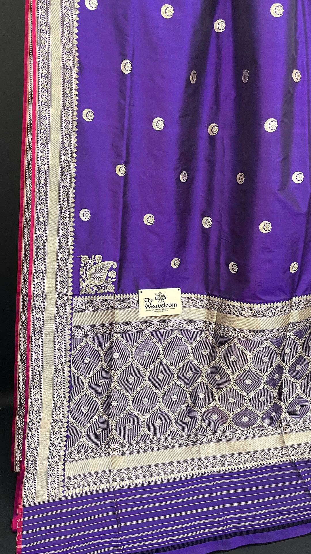 Purple Pure Katan Silk Handloom Banarasi Saree with Chand Tara Motifs – The Weaveloom