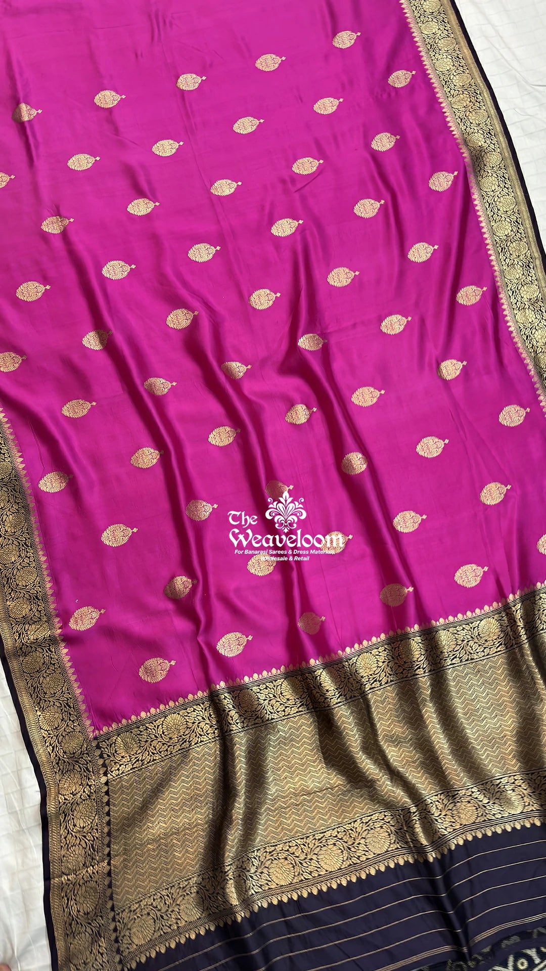 Rani Pink Mango Silk Handloom Banarasi Saree with Zari Buti Motifs by The Weaveloom