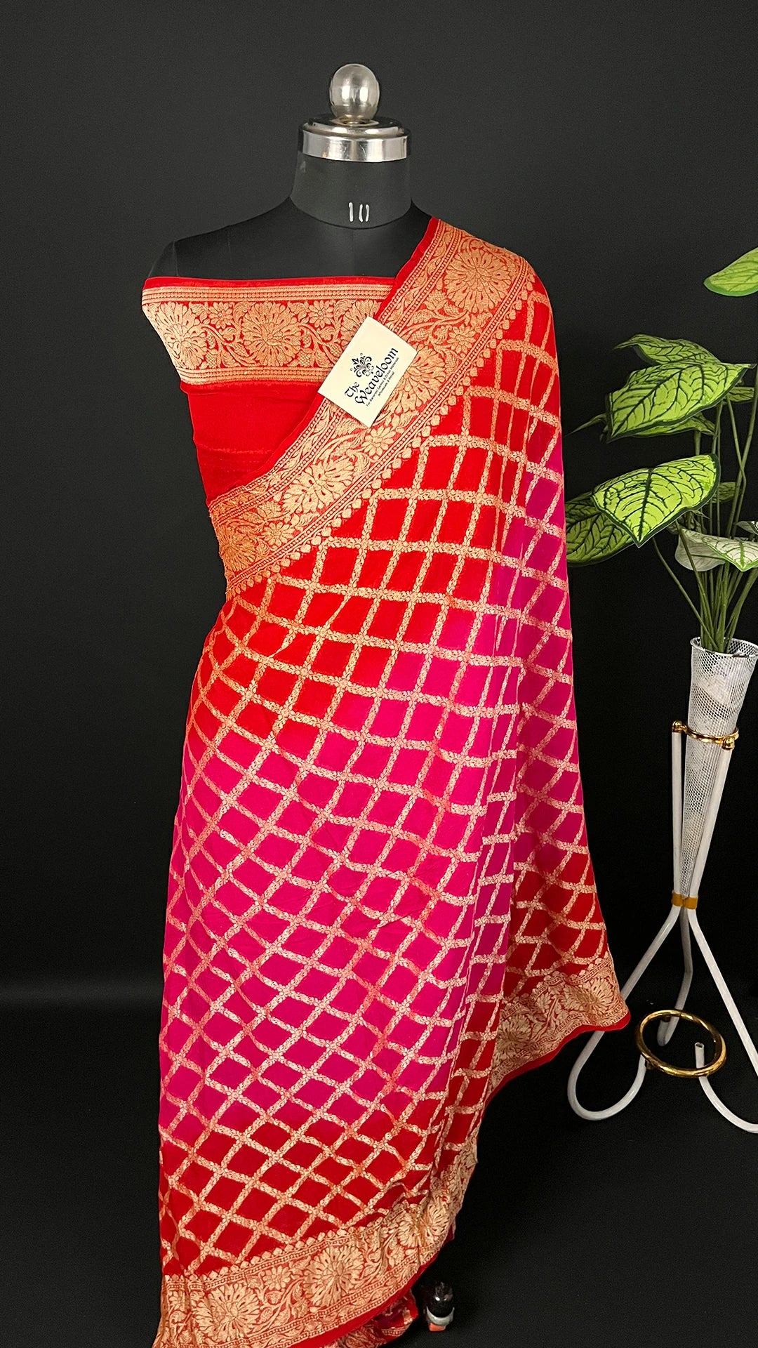 Rani & Red Dual Tone Lattice Zari Work Crepe Georgette Pure Banarasi Saree by The Weaveloom