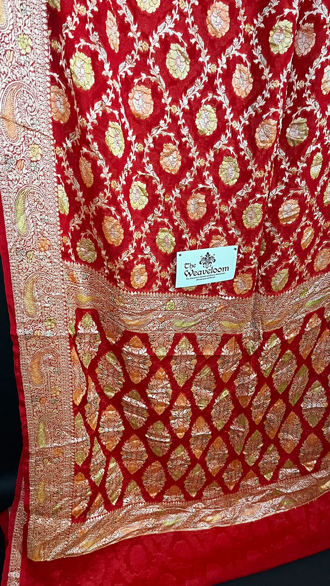 Red Crepe Georgette Pure Banarasi Saree Handbrush Zari Floral Jaal Diamond Pallu - The Weaveloom