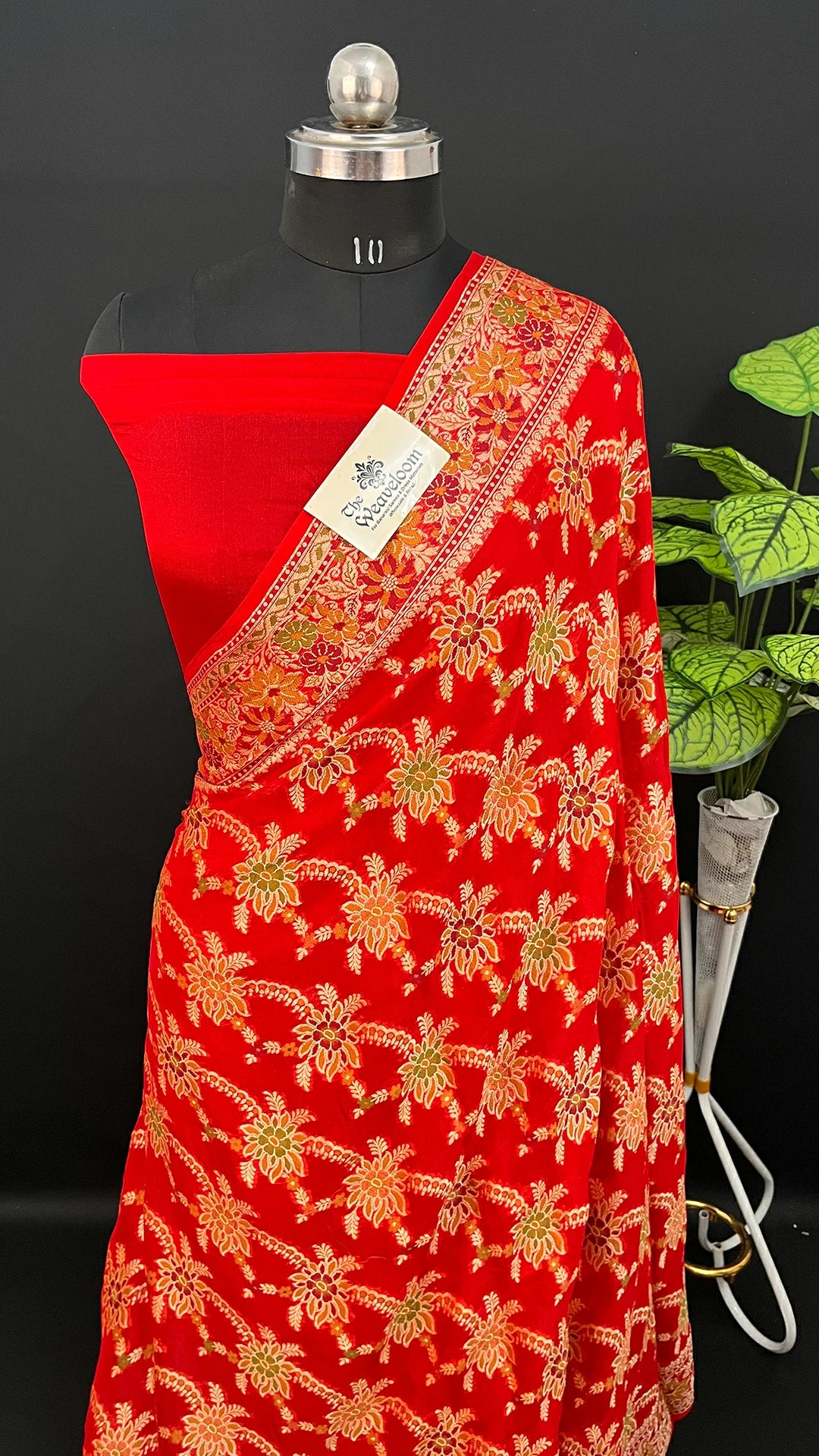 Red Khaddi Chiffon Banarasi Saree With Meenakari Floral Jaal Scalloped Border Pallu — The Weaveloom