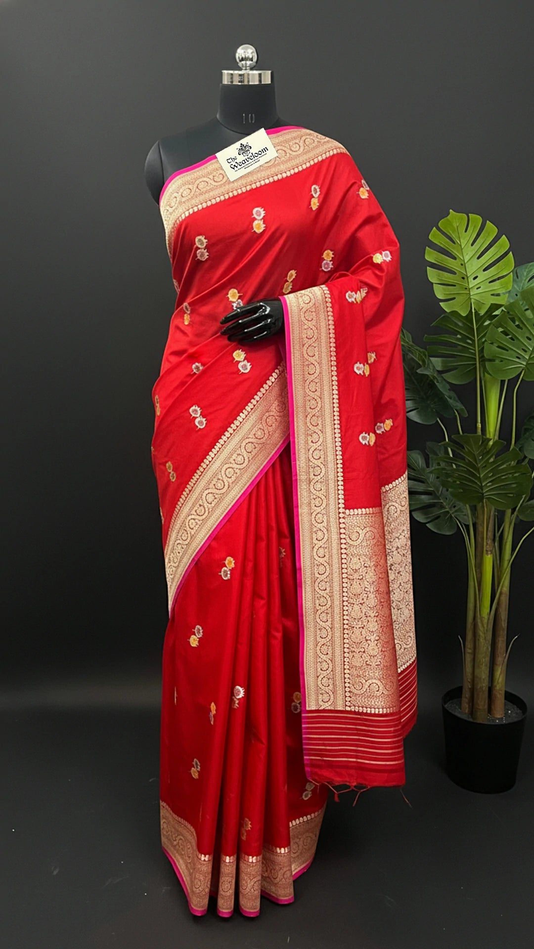 Red Pure Katan Silk Handloom Banarasi Saree with Meenakari and Heavy Zari Pallu - The Weaveloom