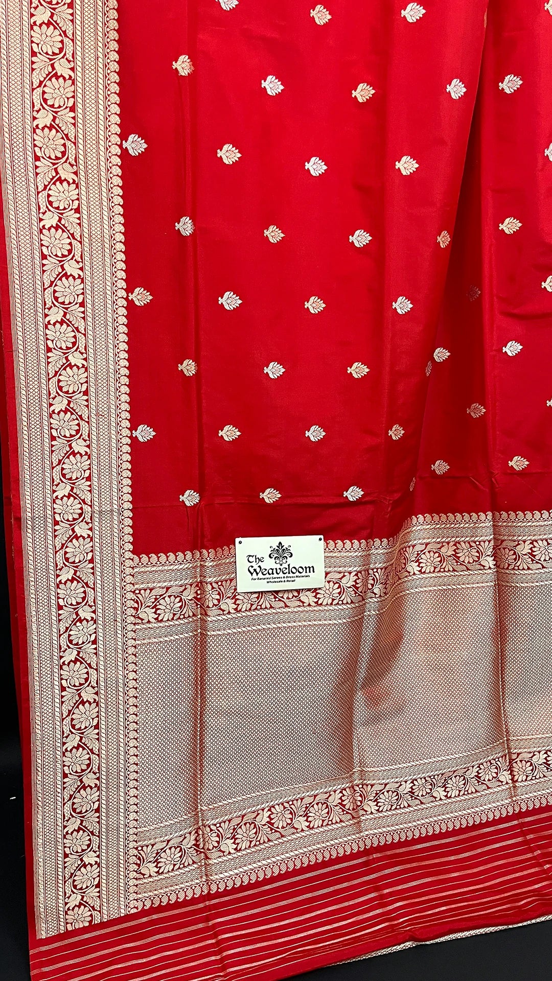 Red - Pure Katan Silk Kadwa Handloom Banarasi Saree with Gold Zari Buti Floral Border - The Weaveloom
