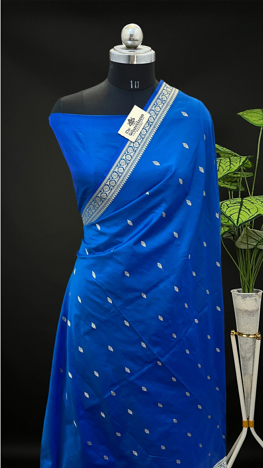 Royal Blue Pure Katan Silk Handloom Banarasi Saree with Kadwa Buti and Zari Border by The Weaveloom