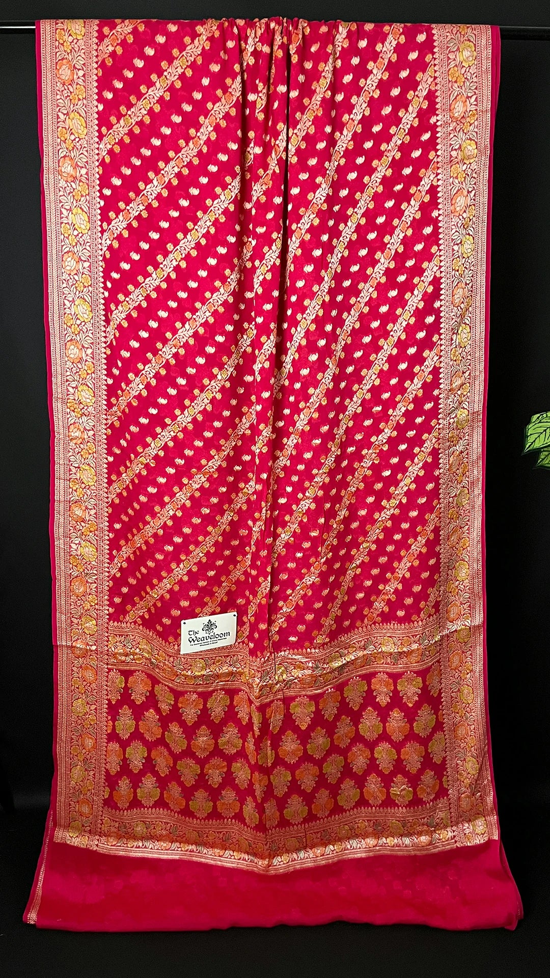 Strawberry Crepe Georgette Pure Banarasi Saree With Handbrush Dyed Floral Zari Border Pallu - The Weaveloom
