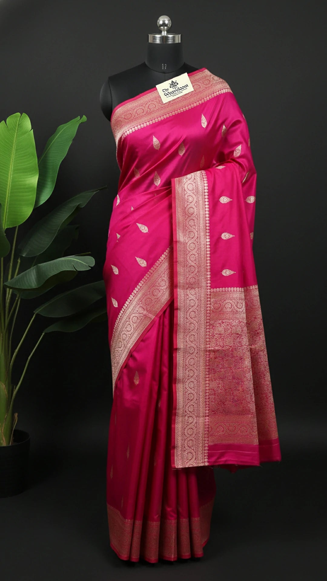 Strawberry Pink Pure Katan Silk Handloom Banarasi Saree with Zari Motifs by The Weaveloom