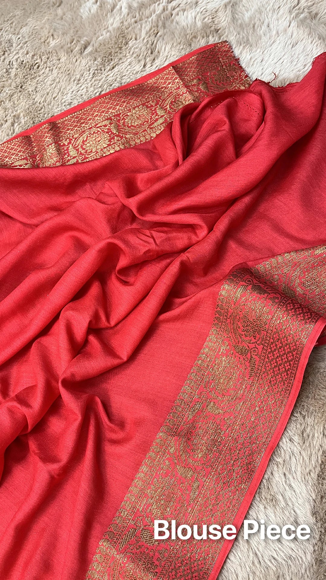The Weaveloom Gajri Floral Meenakari Buti Munga Silk Pure Banarasi Saree with Antique Zari