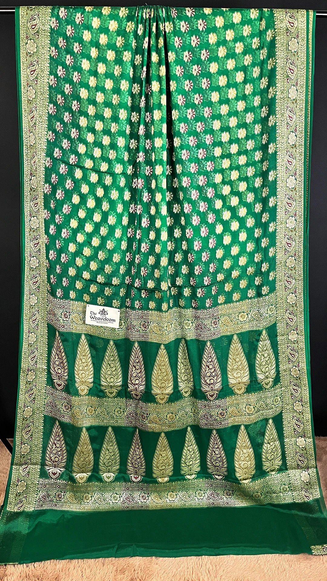 The Weaveloom Green Floral Buti Khaddi Chiffon Pure Banarasi Saree With Meenakari Border And Paisley Pallu
