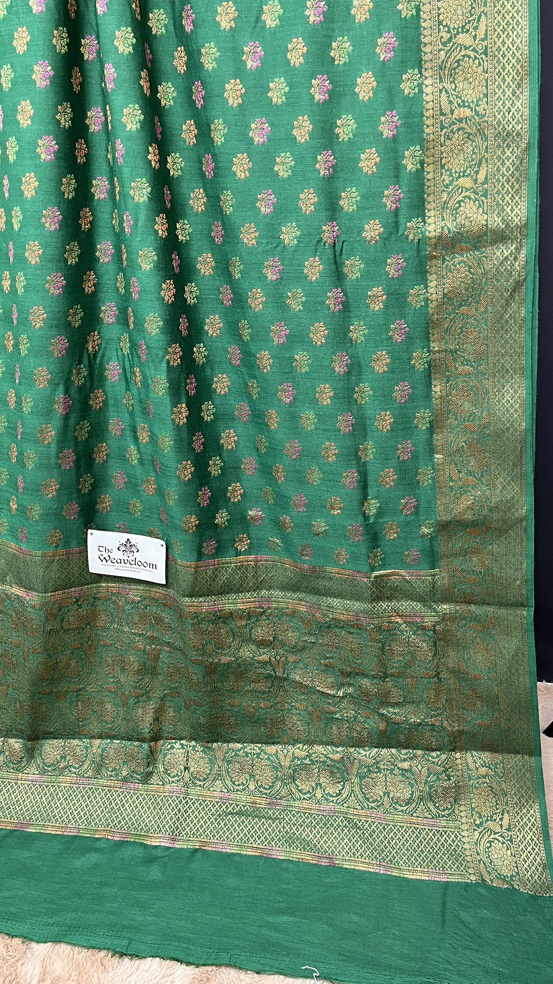 The Weaveloom Green Floral Meenakari Pure Munga Silk Banarasi Saree With Antique Zari