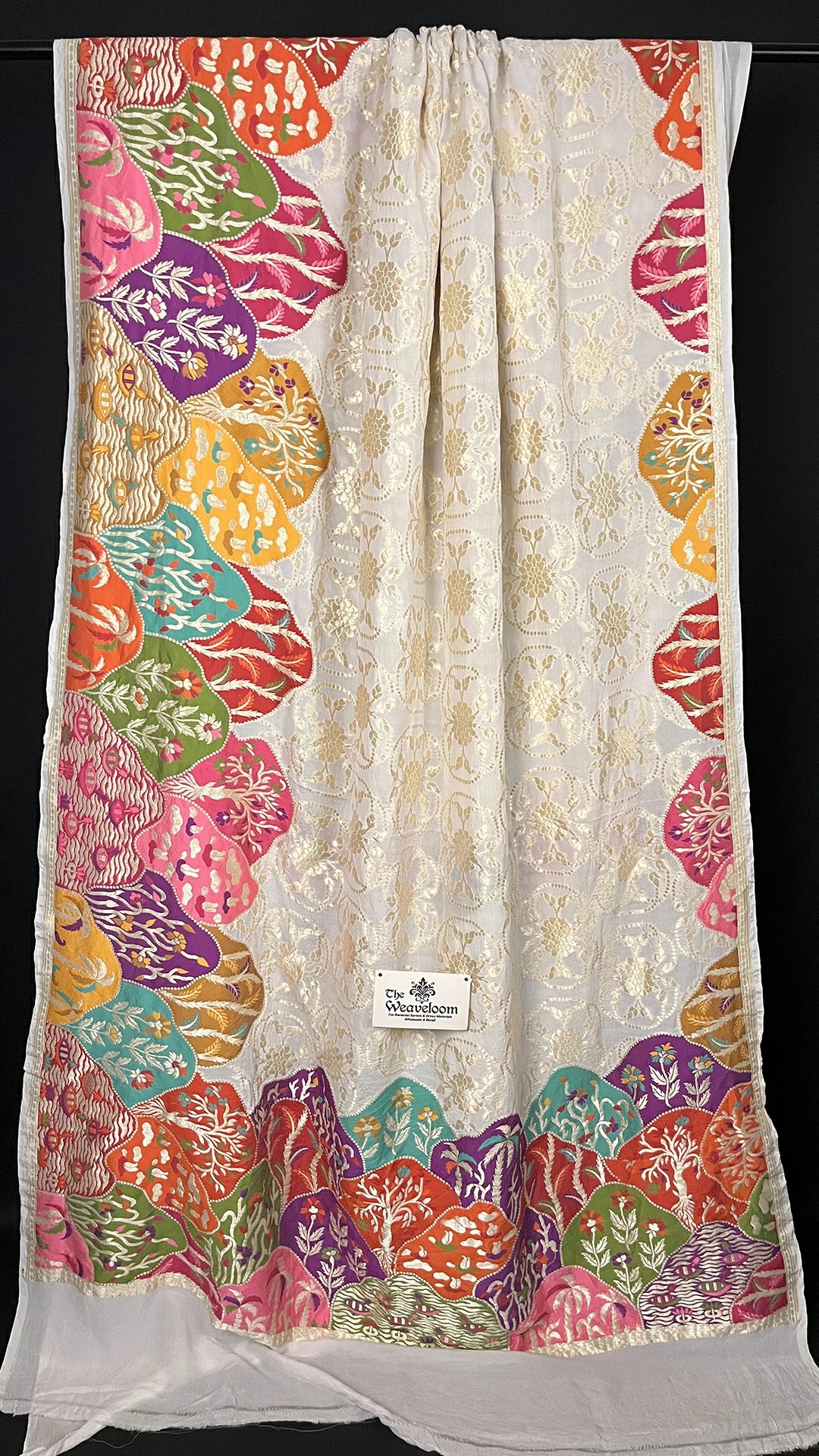 White Khaddi Georgette Pure Banarasi Saree Water Zari Meenakari Scallop Border - The Weaveloom