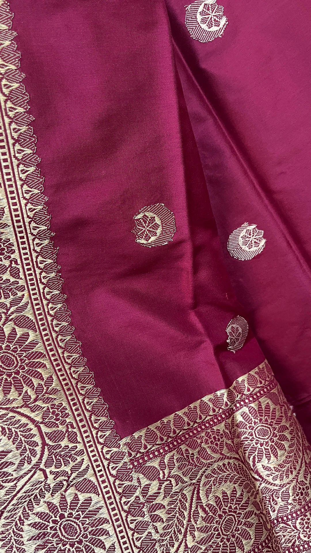 Wine Katan Silk Pure Handloom Banarasi Saree with Chand Tara Motifs and Zari Border by The Weaveloom