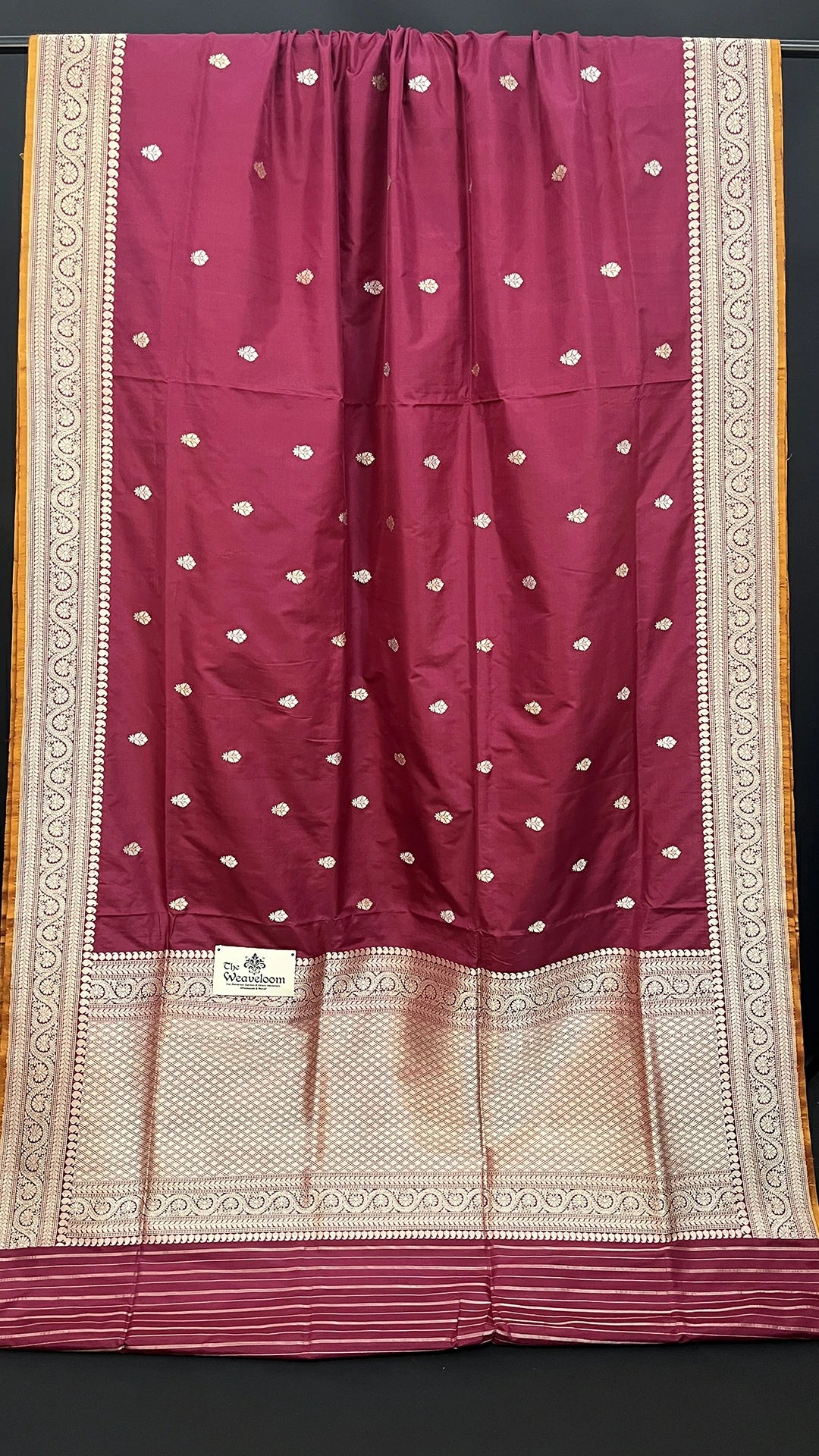 Wine Pure Katan Silk Banarasi Saree With Kadwa Buti And Rich Zari Border – The Weaveloom